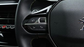 Peugeot E-2008 GT PREMIUM