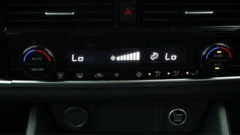 Nissan Qashqai DIG-T ACENTA PREMIUM DCT