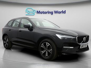 Volvo XC60 B5 MOMENTUM