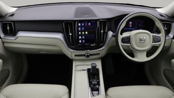 Volvo XC60 B5 MOMENTUM
