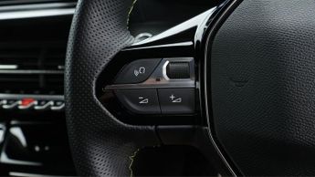 Peugeot E-208 GT