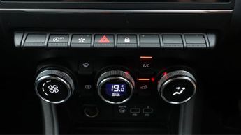 Renault Captur SE EDITION TCE EDC