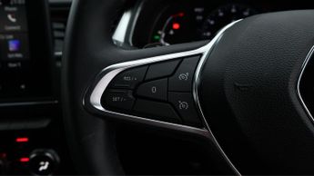 Renault Captur SE EDITION TCE EDC