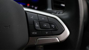 Volkswagen T-Roc LIFE TSI DSG