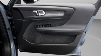 Volvo XC40 RECHARGE PLUS