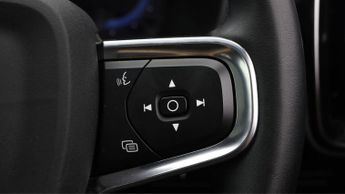 Volvo C40 RECHARGE PRO TWIN AWD