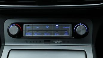 Hyundai KONA PREMIUM SE
