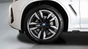 BMW iX3 M SPORT