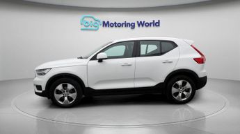 Volvo XC40 T3 MOMENTUM
