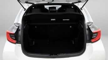 Toyota Yaris DYNAMIC