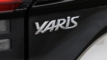 Toyota Yaris DYNAMIC