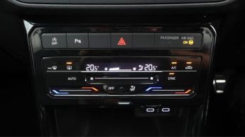 Volkswagen T-Cross R-LINE TSI DSG