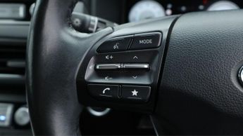 Hyundai KONA PREMIUM