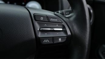 Hyundai KONA PREMIUM