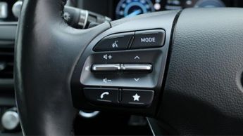 Hyundai KONA PREMIUM