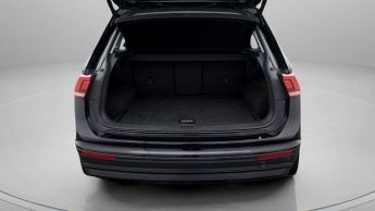 Volkswagen Tiguan SE NAVIGATION TDI BMT 4MOTION DSG