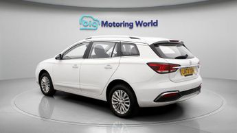 MG MG5 EXCLUSIVE
