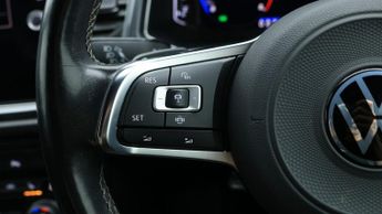 Volkswagen T-Roc R-LINE TSI EVO DSG