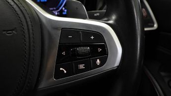 BMW 3 Series 330E M SPORT