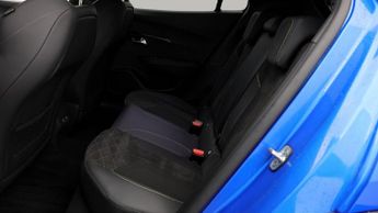Peugeot E-2008 GT PREMIUM