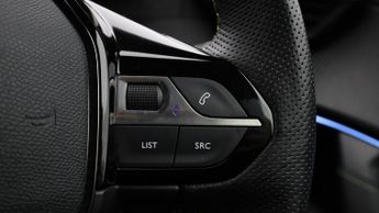 Peugeot E-2008 GT PREMIUM