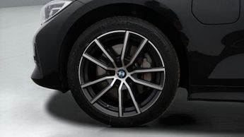 BMW 3 Series 330E SPORT PRO