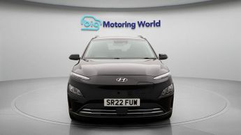 Hyundai KONA PREMIUM