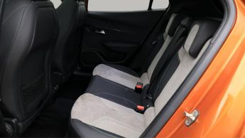 Peugeot E-2008 GT PREMIUM