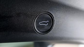 Tesla Model Y BASE