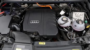 Audi Q5 TFSI E S LINE QUATTRO
