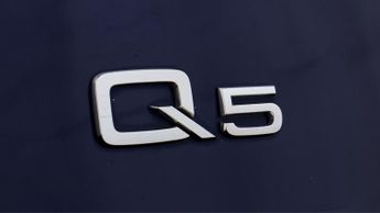 Audi Q5 TFSI E S LINE QUATTRO