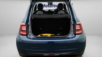 Fiat 500e ACTION