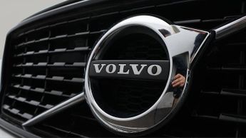 Volvo XC40 D4 R-DESIGN PRO AWD