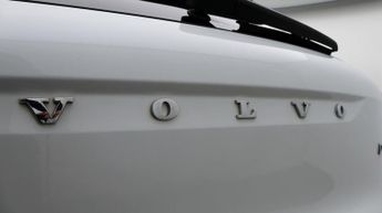 Volvo XC40 D4 R-DESIGN PRO AWD