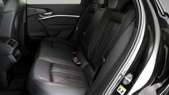 Audi e-tron QUATTRO BLACK EDITION