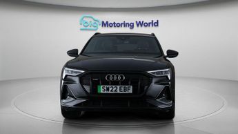 Audi e-tron QUATTRO BLACK EDITION