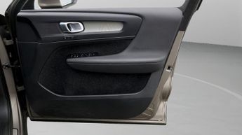 Volvo XC40 B4 INSCRIPTION