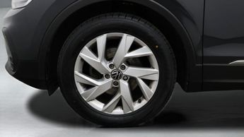 Volkswagen Tiguan LIFE TSI DSG