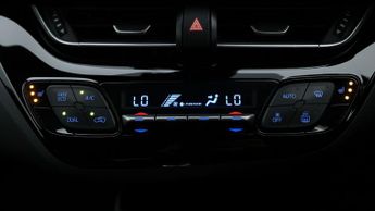 Toyota C-HR DYNAMIC
