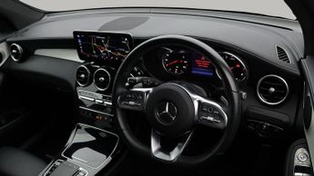 Mercedes-Benz GLC GLC 300 E 4MATIC AMG LINE