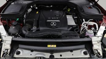 Mercedes-Benz GLC GLC 300 E 4MATIC AMG LINE