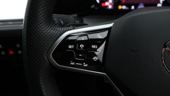 Volkswagen Golf R-LINE TDI DSG