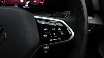 Volkswagen Golf R-LINE TDI DSG