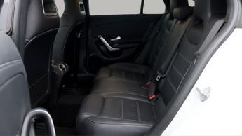 Mercedes-Benz CLA CLA 250 AMG LINE