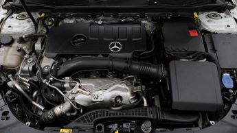 Mercedes-Benz CLA CLA 250 AMG LINE