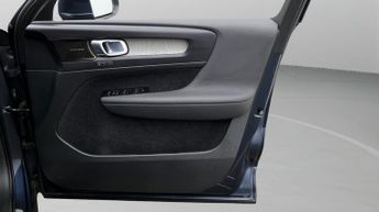 Volvo XC40 B4 INSCRIPTION PRO