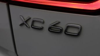 Volvo XC60 B5 R-DESIGN AWD