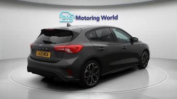 Ford Focus ST-LINE X