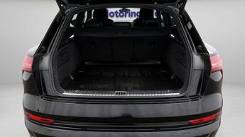 Audi e-tron QUATTRO BLACK EDITION