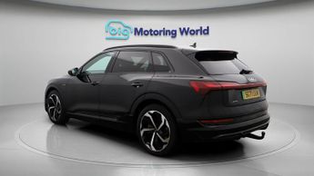 Audi e-tron QUATTRO BLACK EDITION